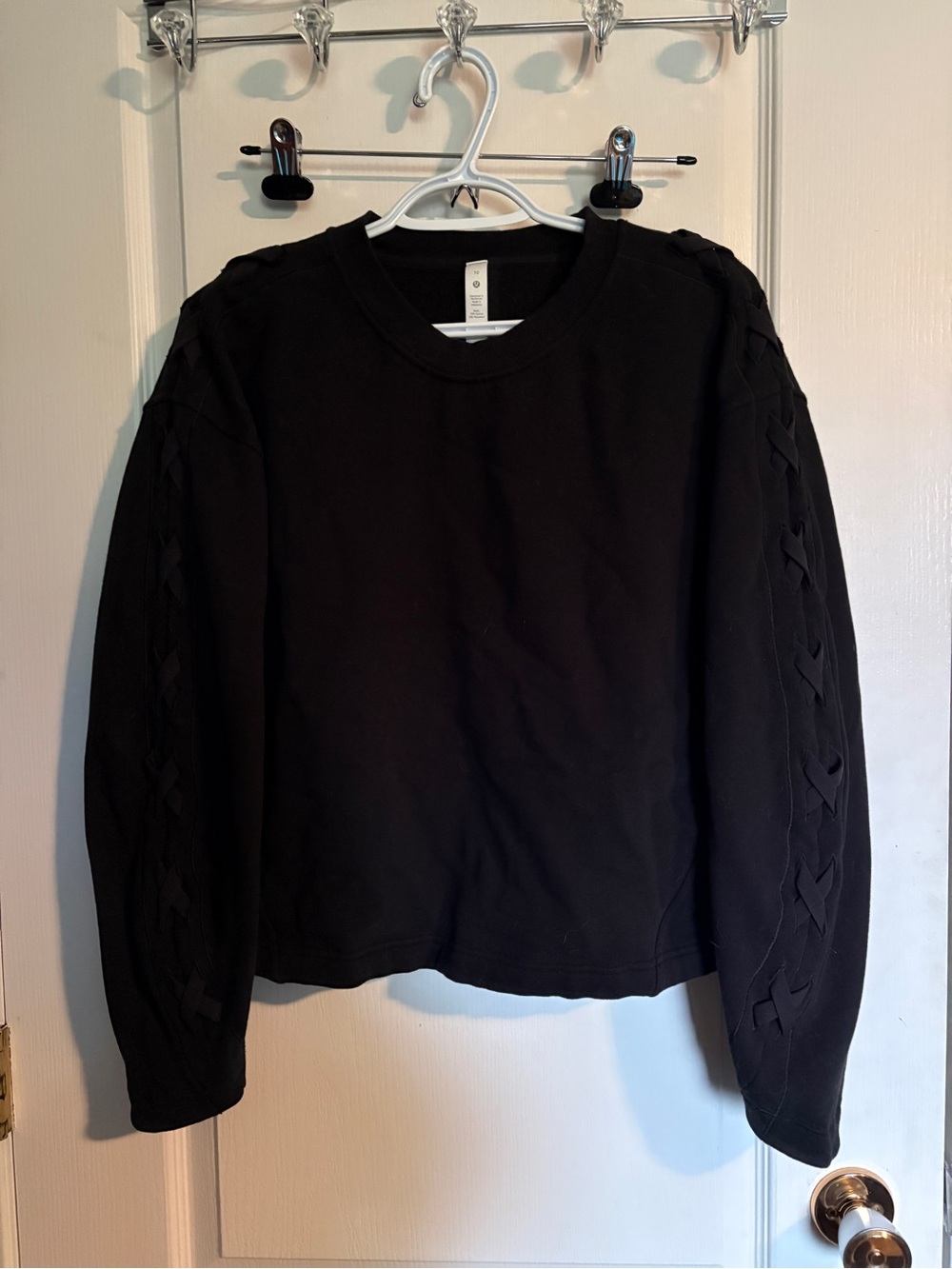 lululemon athletica Black Crewneck Sweatshirt & sweatswith Braided Sleeve Detail